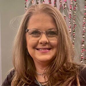 Meet your Posher, Kara